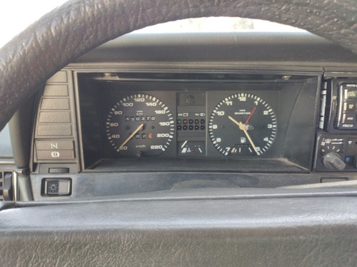 Volkswagen Santana 2000 2.0 4p