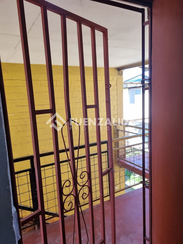 Departamento En Venta De 2 Dorm. En La Pintana