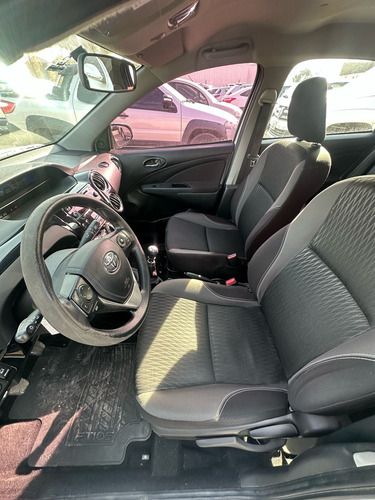 Toyota Etios 1.5 Xs