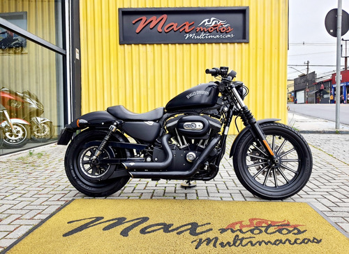 Harley Davidson  Sportster Iron 883