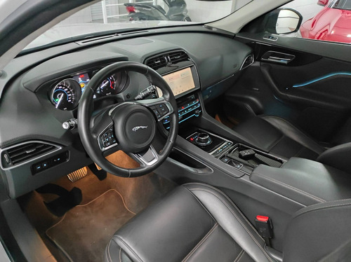 Imagem 11 de 15 de Jaguar F-pace 2.0 16v Ingenium Prestige Awd 4p Automático