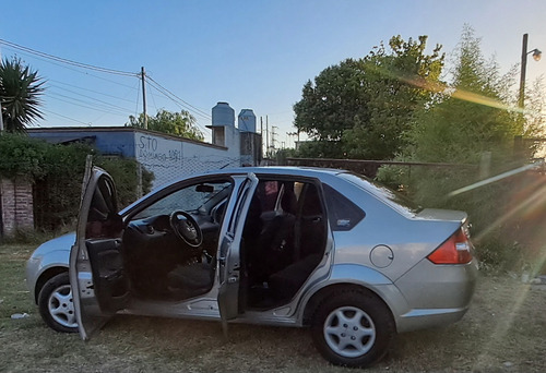 Ford Fiesta Max 1.6 Max Amb