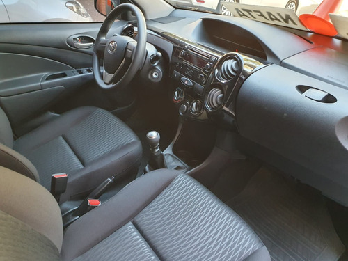 Imagen 11 de 20 de Toyota Etios X 1.5 0km 2023