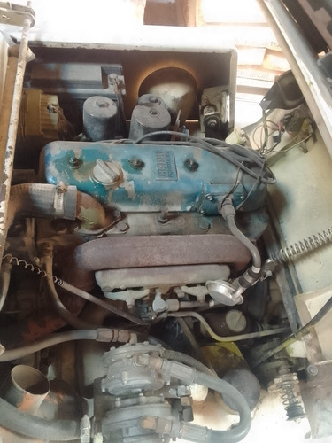 Vendo Autoelevador Clark,funciona Todo,bien De Mecanica