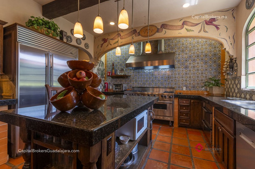 Casa 3 Leones Ajijic En Venta Con Vista Al Lago De Chapala