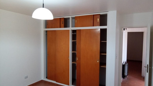 Imagen 6 de 11 de Departamento En Venta En Villa Cabrera - A Media Cuadra De Av. Caraffa