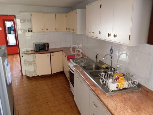 Casa Amplia Con 8 Dormitorios Sector Sur