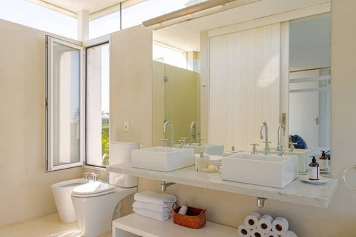 Casa En Alquiler Por Temporada De 3 Dormitorios En Punta Piedras (ref: Bpv-10026)