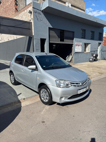 Toyota Etios 1.5 Sedan Xs