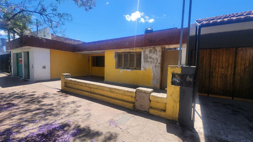 Villa Azalais - Escolastico Magan 1100 - Casa En Venta
