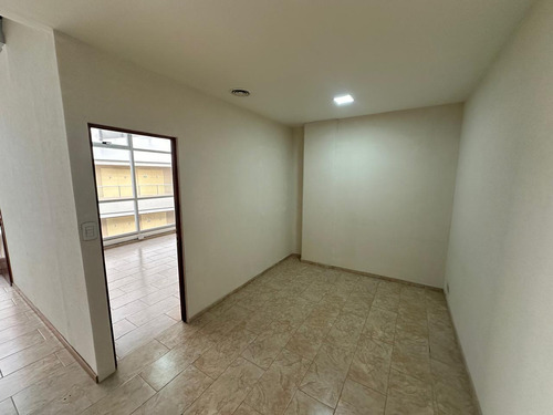 Oficina En Venta En Amaneceres Office!!! Uno De Los Edificios Mas Buscados De Canning!!!