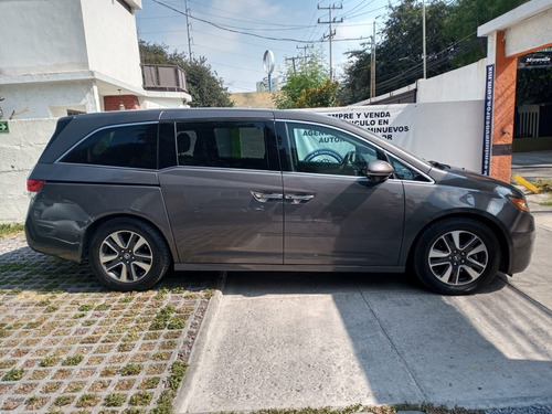 Imagen 6 de 15 de Honda Odyssey Touring 2015