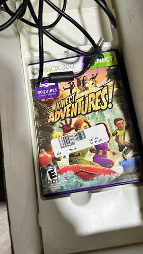 Kinect Xbox 360 + Juego Kinect Adventures (Reacondicionado)
