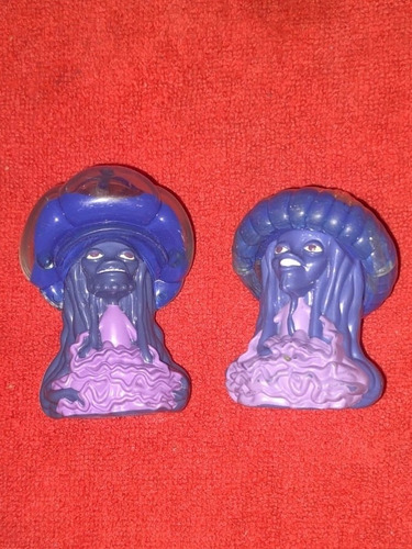 2 Figuras De Óscar El Espanta Tiburones De Uso