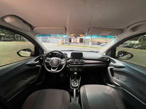 Fiat Cronos 1.8 Precision 16v Flex Aut. 4p