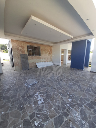 Imagen 5 de 18 de Casaen Venta A Estrenar En Residencial Cerrado, Santiago (hfc-212)