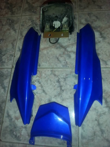 Imagen 3 de 3 de Tapas De Arsen Ii Laterales Traceras Con Faro Incluido