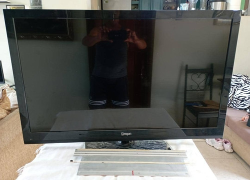 Imagen 1 de 4 de Televisor Marca Siragon 42 Modelo 7010