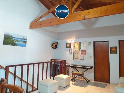 Imagen 4 de 17 de Venta De Galpon + Ph De 3 Ambientes En San Isidro