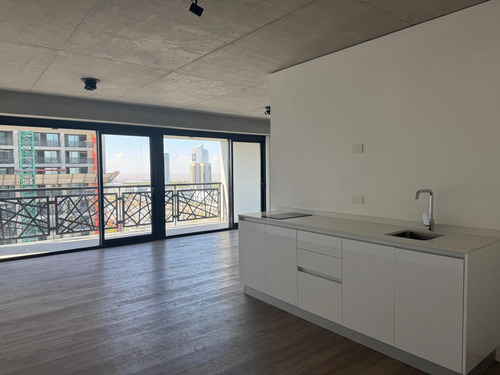 Departamento 2 Ambientes Amplios Con Posibilidad De División Piso Alto En Quartier Del Bajo