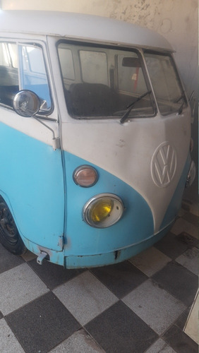 Volkswagen Kombi Antiga