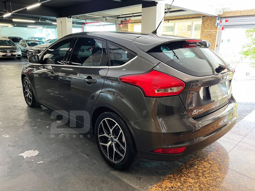 Ford Focus 2.0 TITANIUM FASTBACK 16V FLEX 4P POWERSHIFT