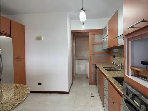 Vendo Th 260m2 Alto Prado 7236