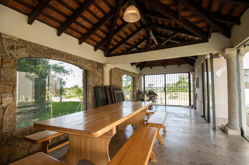 Alquiler De Casas De 4 Dormitorios En Cumbres De Carrasco. Barrio Privado