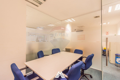 Local/oficina En Berro Y Av. Brasil 300m2 -gc Inc.