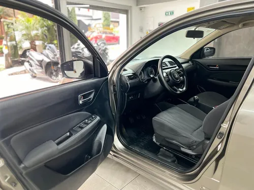 Suzuki Swift Dziere Mt 2023