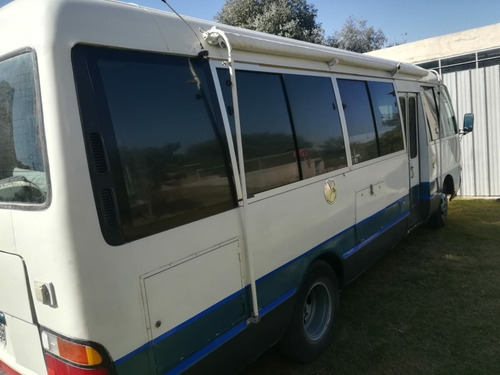 Imagen 3 de 20 de Toyota Coaster