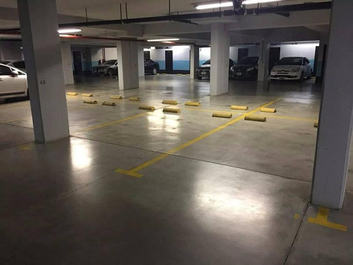 Imagen 4 de 6 de Cochera Baulera En Nuñez. Zona Premium. Muy Bajas Expensas!!