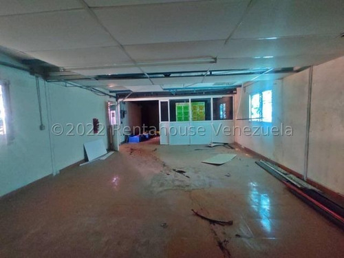 Imagen 6 de 30 de Casas Con Galpones En Venta Zona Centro Barquisimeto #22-21565 Daniela Linarez 0424-5390659