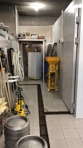 Fábrica De Cerveza Artesanal / Muy Buena Inversión/ Galpón 200m2/ U$s 15.000