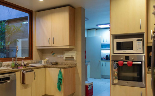 Gran Casa En Venta De 5d-8b En Las Condes