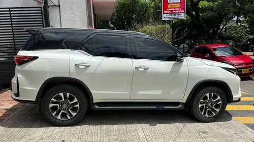 Toyota Fortuner Srx 4.0l Gasolina Blindaje 2plus At Mod 2022