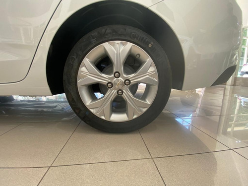 Imagen 10 de 23 de Chevrolet Onix Plus Premier || 1.0 T At 2023