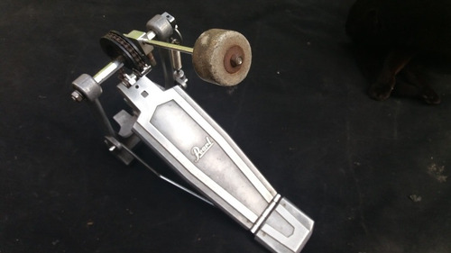 Imagen 2 de 3 de Pedal De Bombo Pearl A Cadena