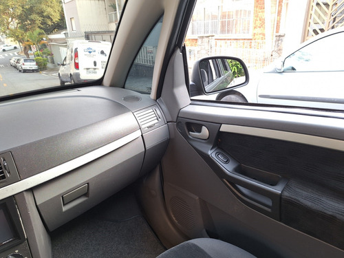 Chevrolet Meriva 1.8 MPFI PREMIUM 8V FLEX 4P AUTOMATIZADO