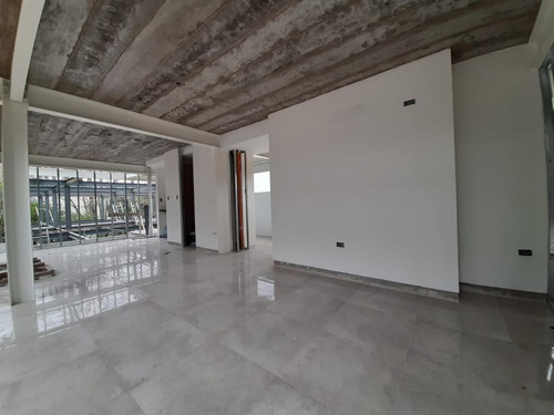 Imagen 24 de 30 de Oficina En Venta En City Bell | Paseo Nirvana (cno. Belgrano Y 478 Bis) Bloque B-of.15