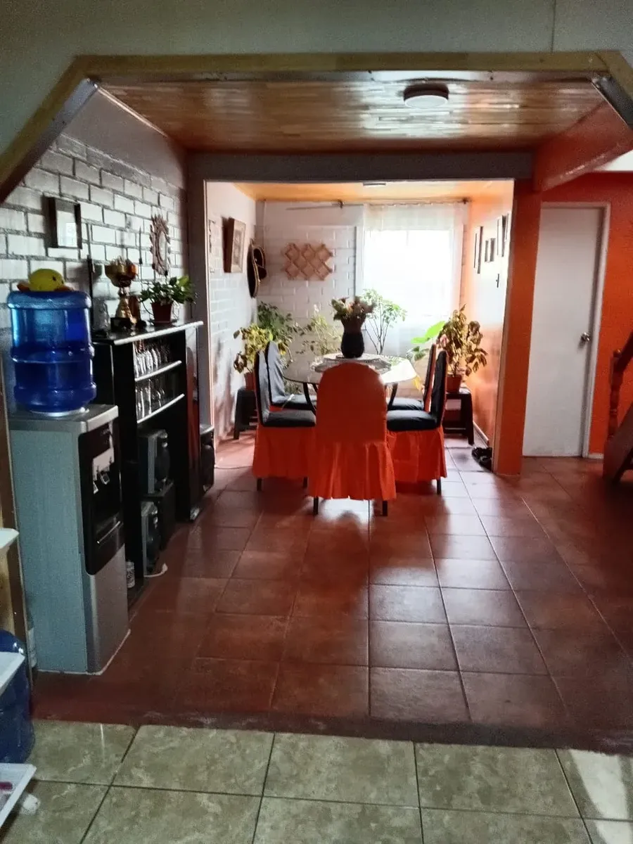 Imagen 4 de 15 de Amplia Casa De Segundo Piso Remodelada Entorno Tranquilo