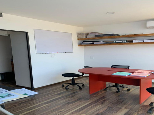 Oficina / Consultorio En Tabachines, Cuernavaca, Morelos - Ari-872-of*
