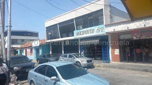 Local Comercial En Venta De Nivel Con Excelente Ubicación Y Fácil Acceso En Centro De Guacara