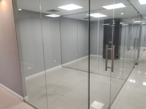 Alquilo Oficina Corporativa. 398 M2 En Planta Completa. Av. Venezuela. El Rosal. E. Waldemar
