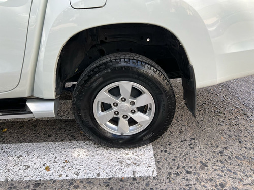 Mitsubishi L200 2.4 Cabina Doble 4x2 Mt