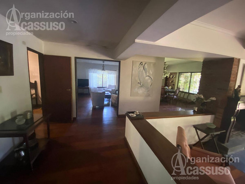 Casa / Lote Venta - Acassuso Av. Libertador Hacia Solís