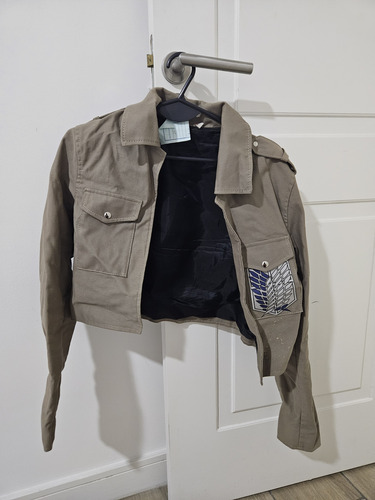 Campera Attack On Titan | Shingeki No Kyojin | Anime Cosplay (Usado)