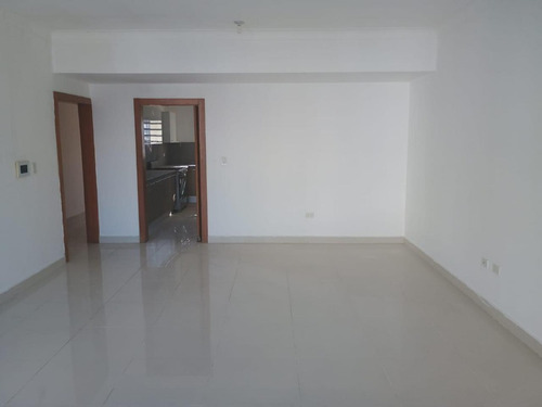 Alquilo Apto En Torre Monarca De El Vergel, 3 Habs. 160 Mts.2, Piso 6, Incluye Linea Blanca