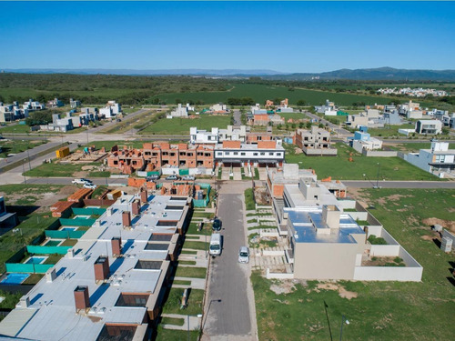 Imagen 3 de 16 de Terrenos En Venta Docta