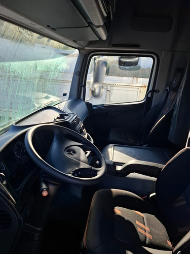 Mercedes- Benz Atego 1729 Con Plato 2023